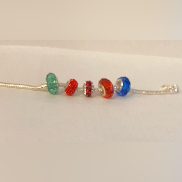 NEW Large hole charm earrings - Picture 4 of 5